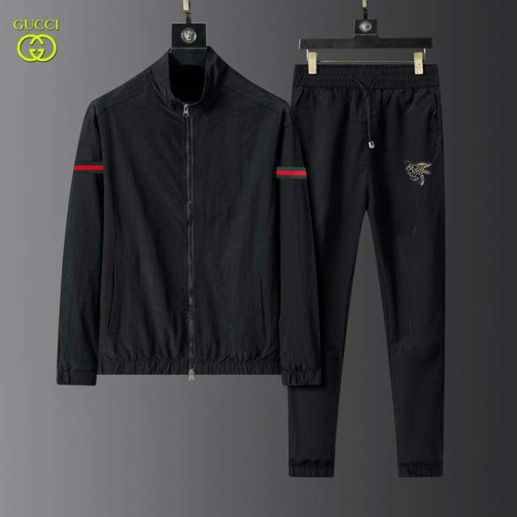 Picture of Gucci Sweater Suits _SKUGucciM-3XL12yn32039604